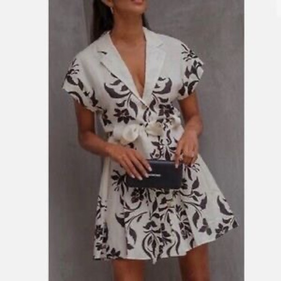 Zara Linen Mini Dress GUC - Picture 2 of 6